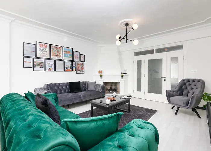 Melissas Suites Lara